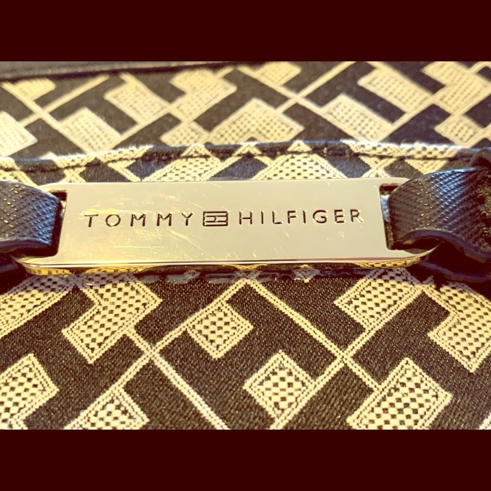 Tommy Hilfiger Purse